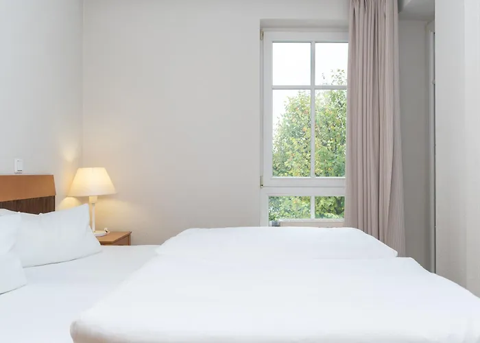 アパート 318, Seepark *